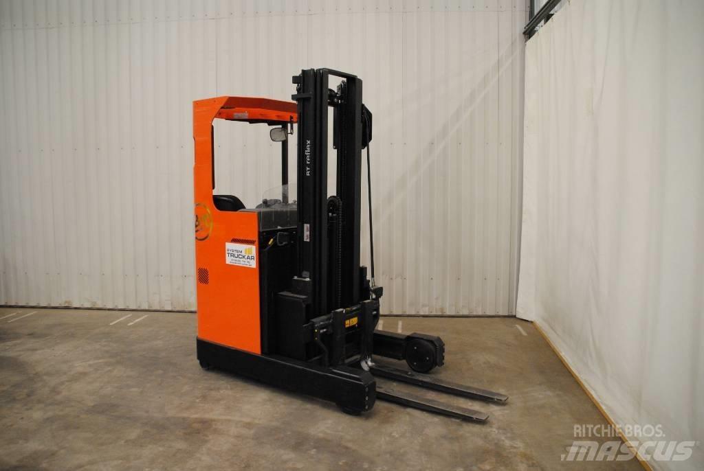 BT RRE 120M Reachtruck voor hoog niveau