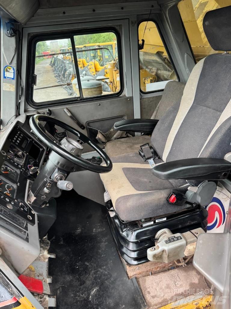 CAT 771 D Starre dumptrucks