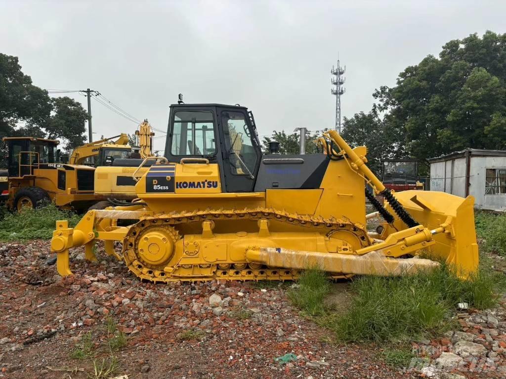 Komatsu D 85 E-12 Rupsdozers