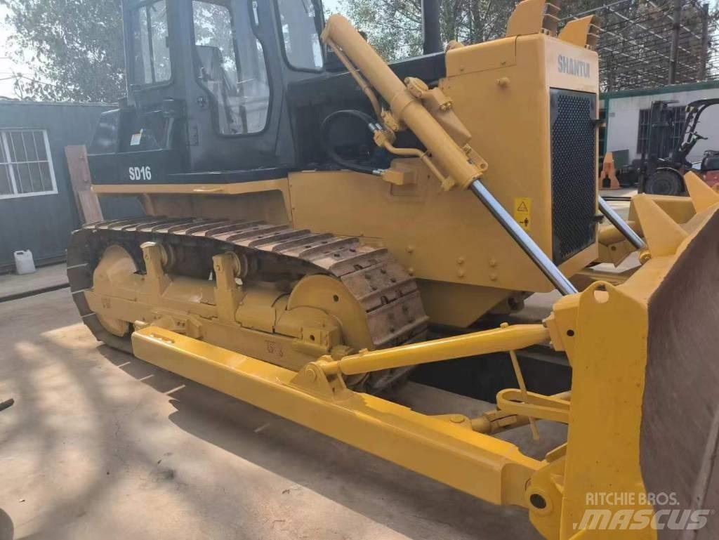 Shantui SD 16 Rupsdozers