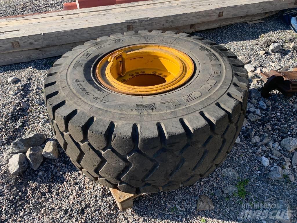 Volvo L90 L120 Banden, wielen en velgen