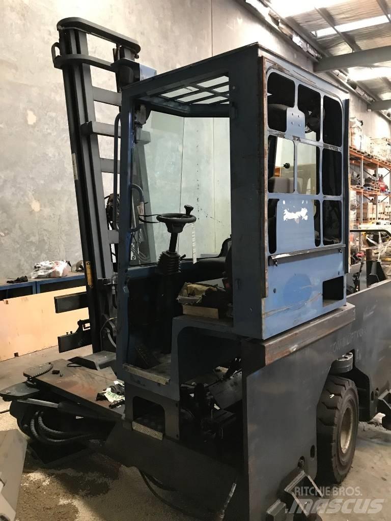 Combilift C 4000 Zijlader
