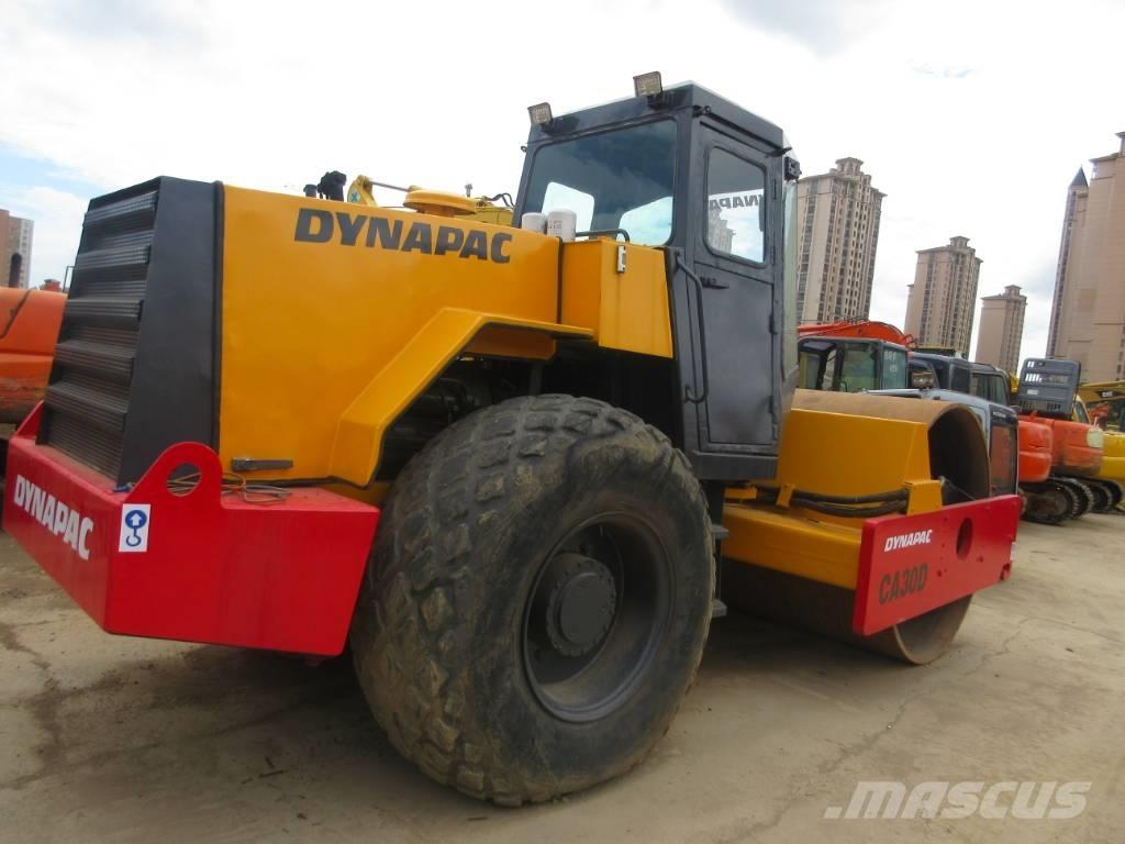 Dynapac CA 30 D Trilrolwalsen