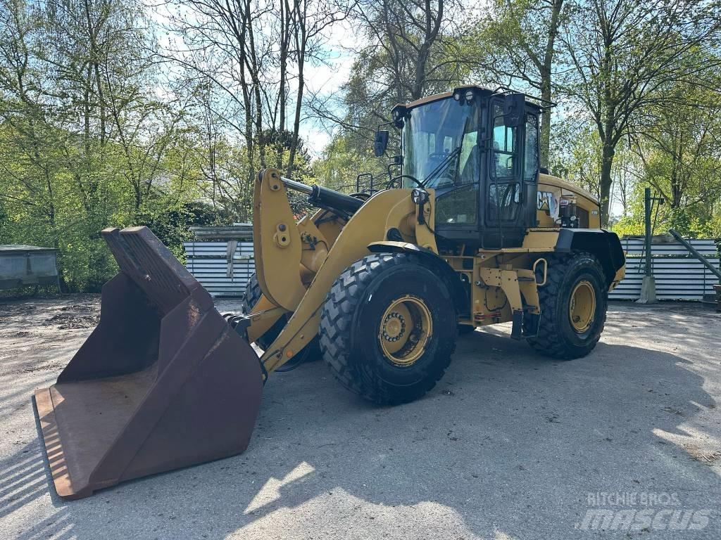 CAT 930M Wielladers