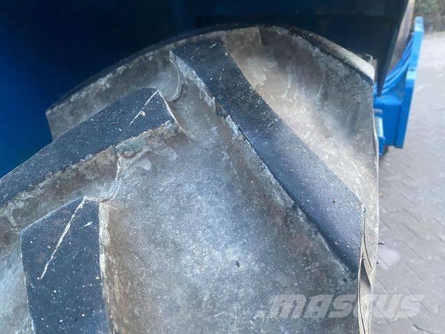 Hamm 2301-9 Trilrolwalsen