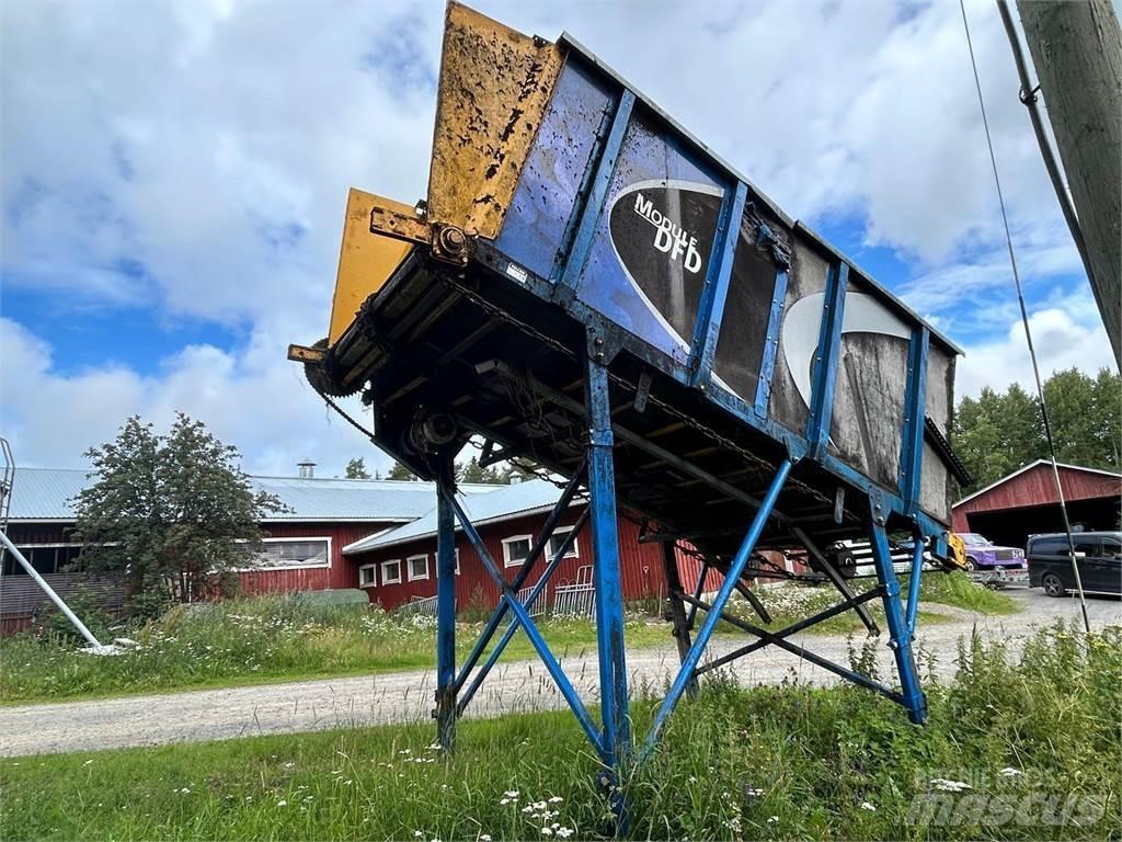 Pellon Täyttöpöytä Overige veehouderijmachines