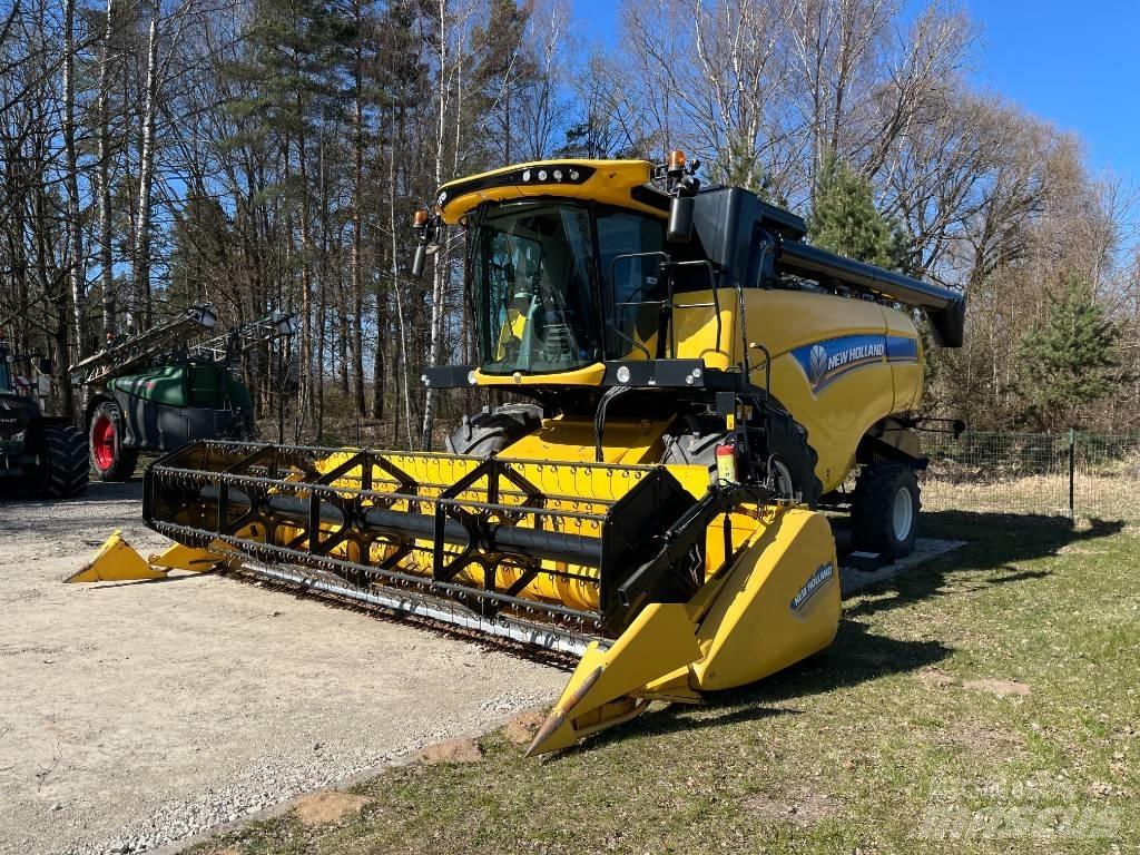 New Holland CX 6.80 Maaidorsmachines