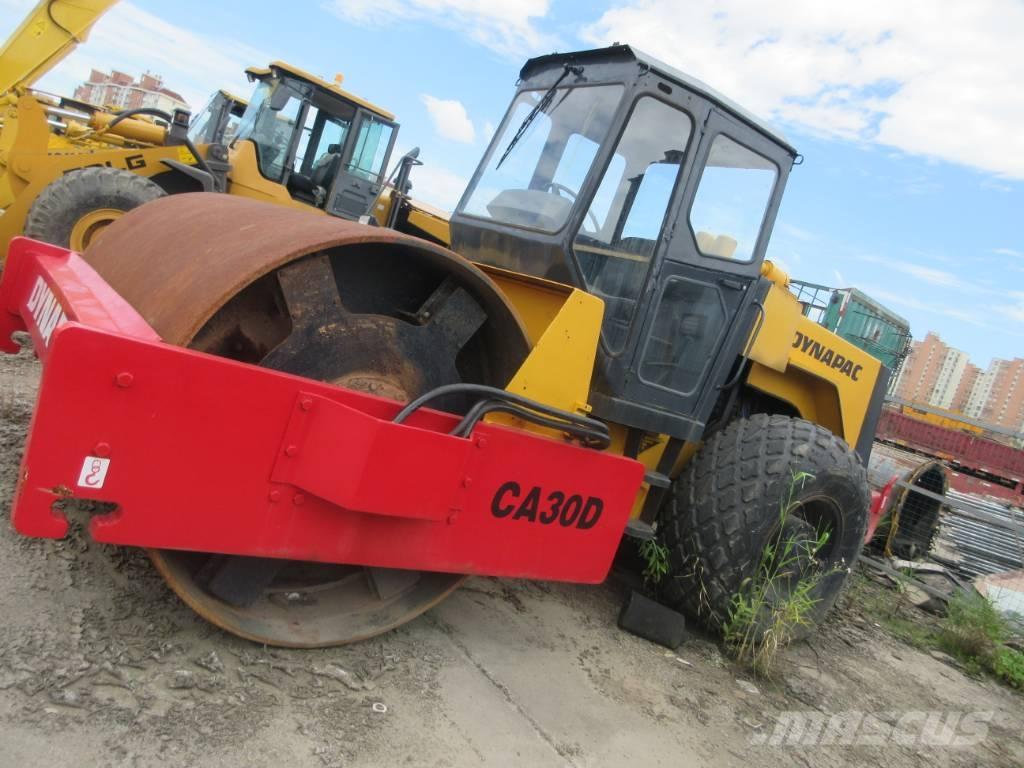 Dynapac CA 30 D Trilrolwalsen
