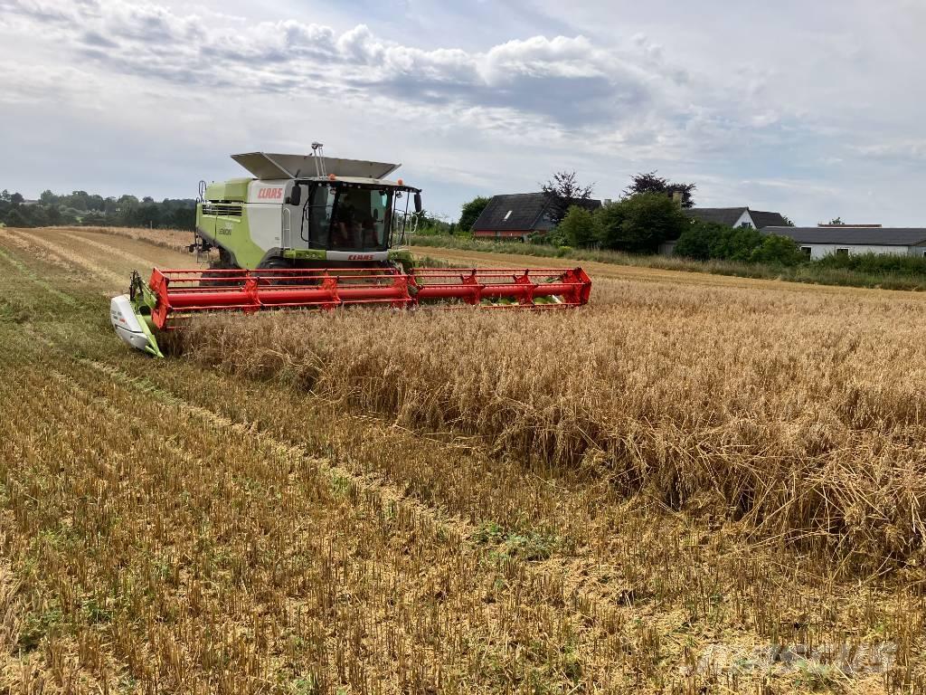 CLAAS Lexion 760 Maaidorsmachines