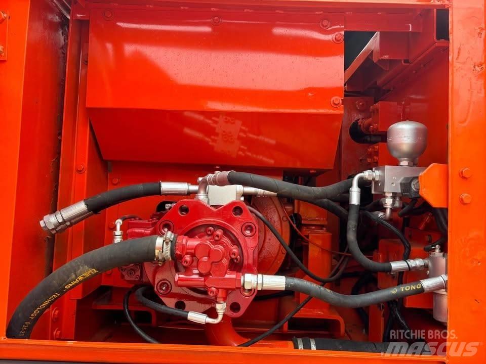 Doosan DX 225 LCA Rupsgraafmachines