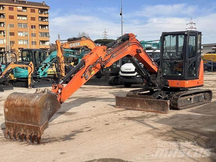 Hitachi ZX65USB Minigraafmachines < 7t