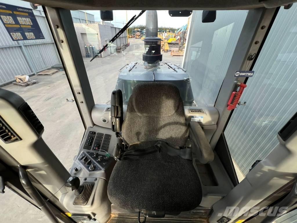Volvo G930B Graders