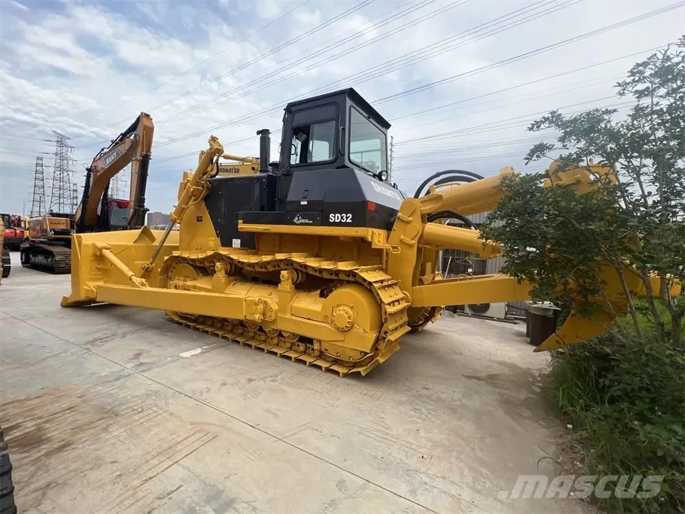 Shantui SD32 Rupsdozers