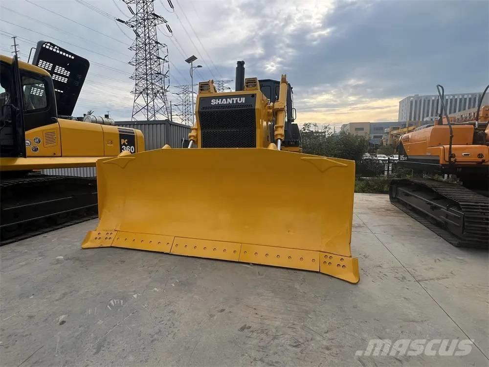 Shantui SD32 Rupsdozers