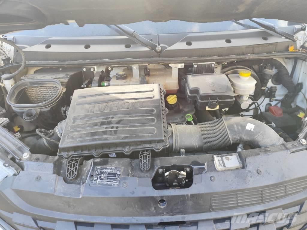 Iveco Daily 35-120 Vlakke laadvloer met kraan