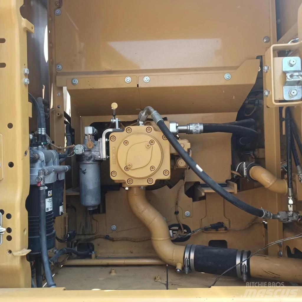 CAT 320 Rupsgraafmachines