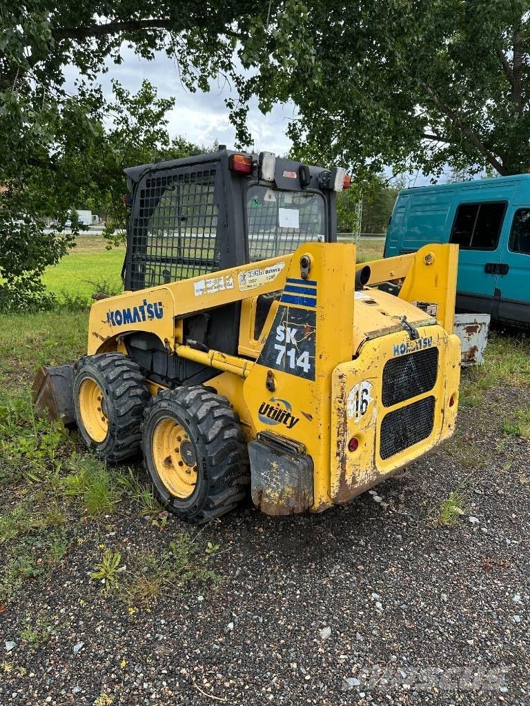 Komatsu SK 714 Schrankladers