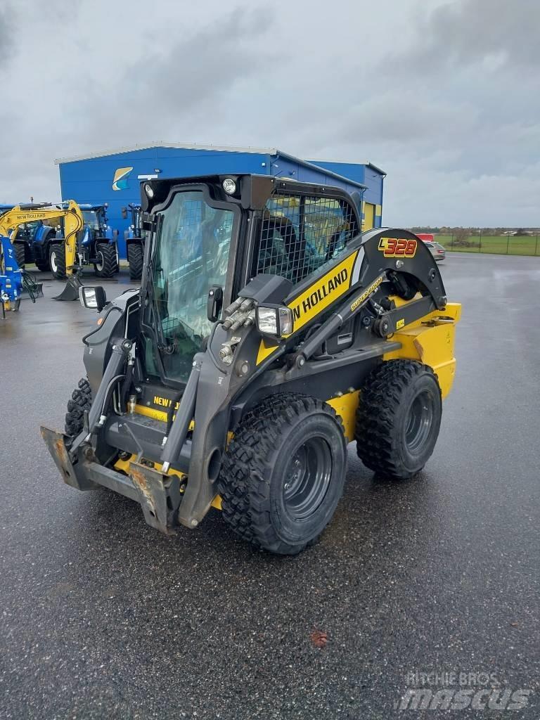 New Holland L328 Compacttrekkers