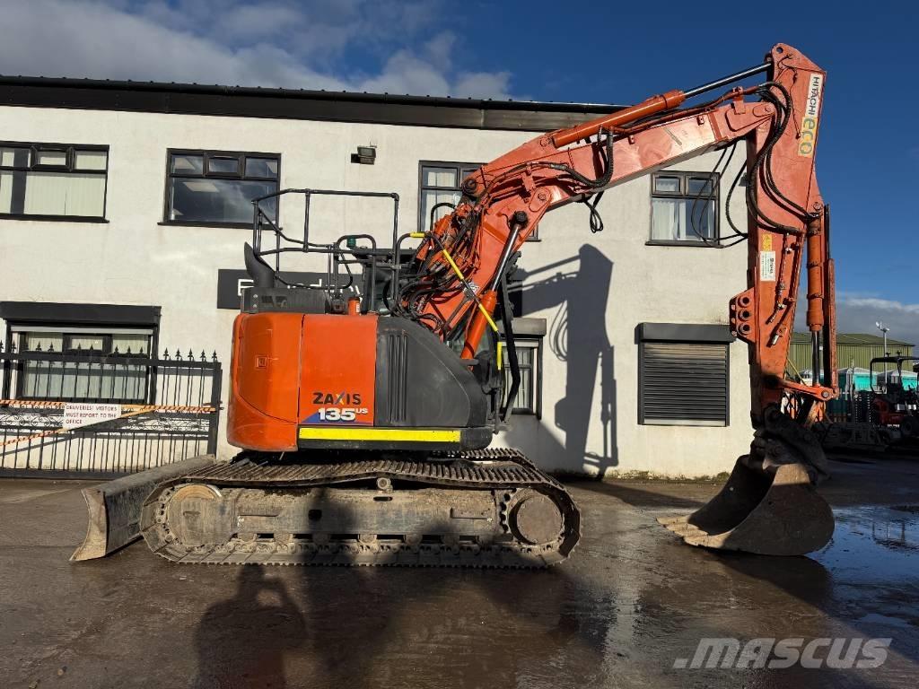 Hitachi ZX 135 US-6 Rupsgraafmachines