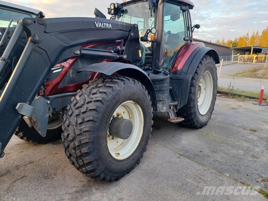 Valtra 234 Direct Tractoren