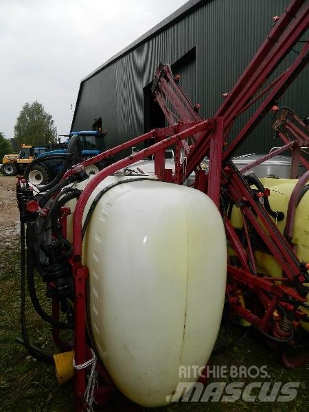 Hardi 900 Getrokken spuitmachines
