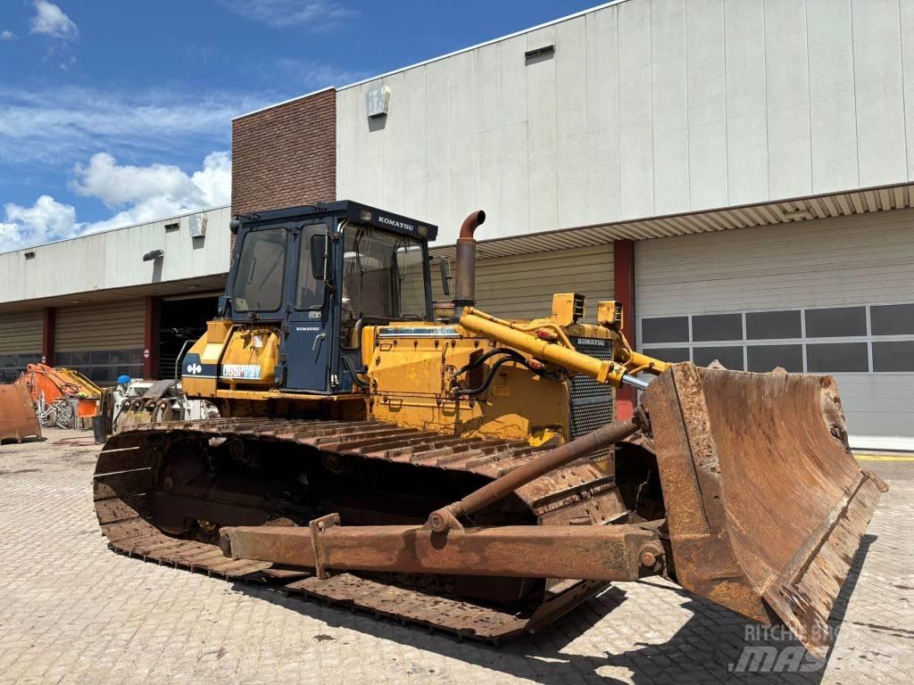 Komatsu D65PX-8 Rupsdozers
