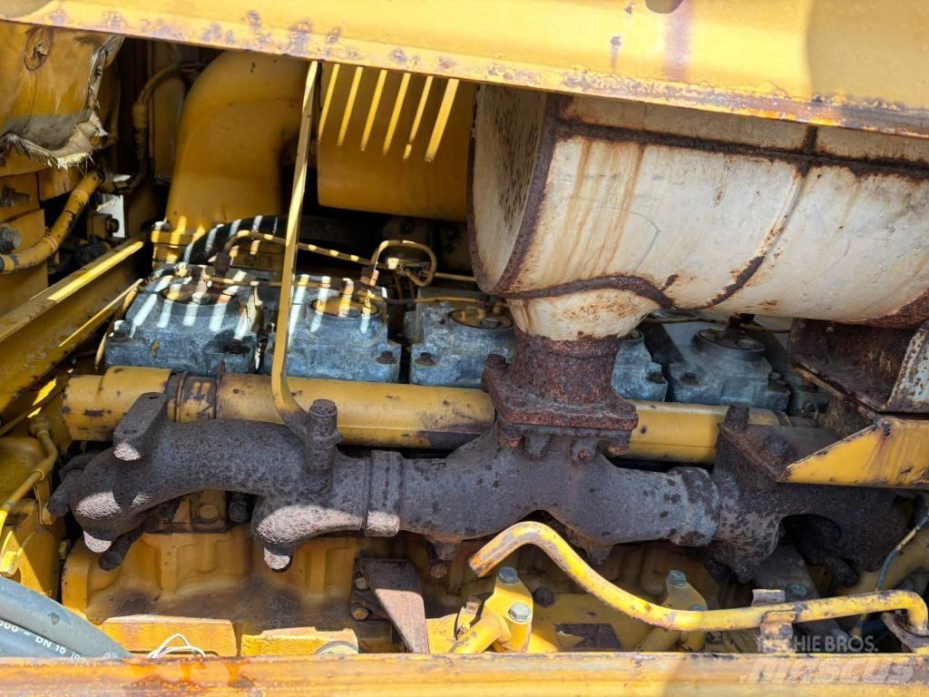 Komatsu D65PX-8 Rupsdozers