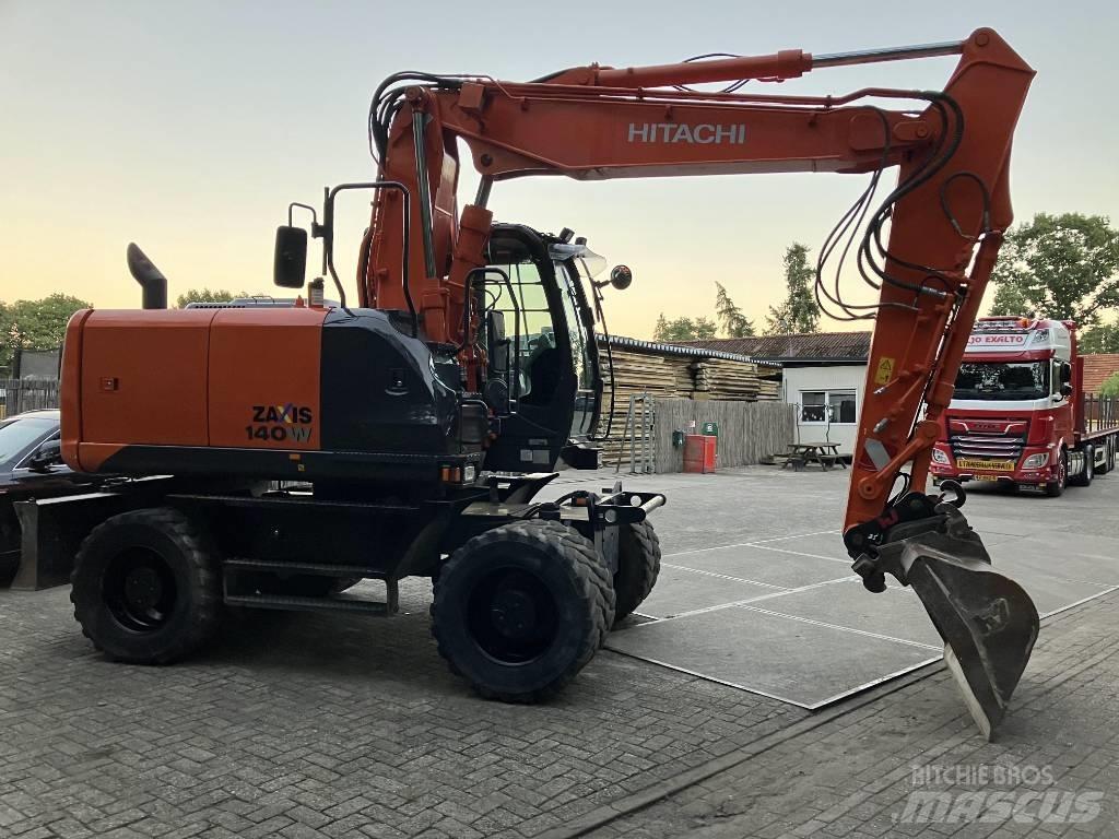 Hitachi ZX140-5B Wielgraafmachines