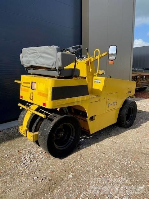 Sakai TS 160 Bandenwalsen