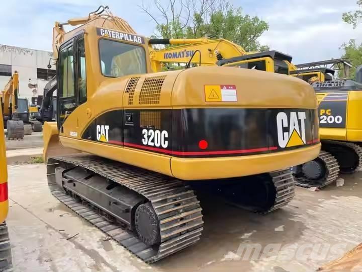 CAT 320 C Rupsgraafmachines