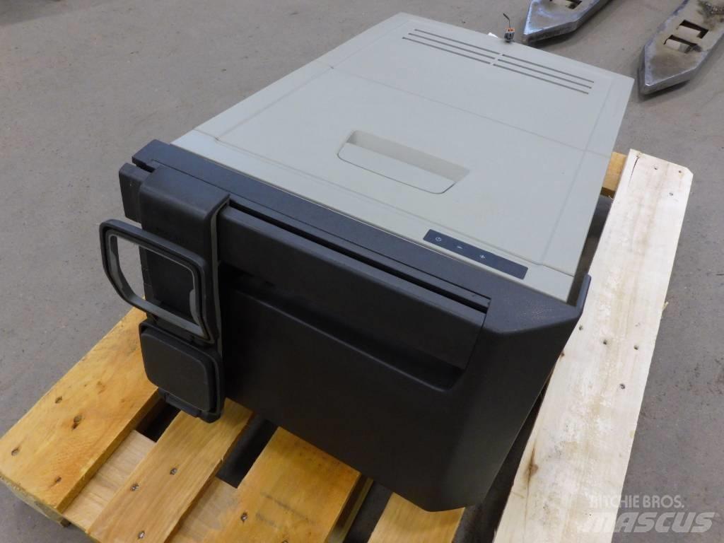  Kylskåp Volvo FH Cabine en interieur