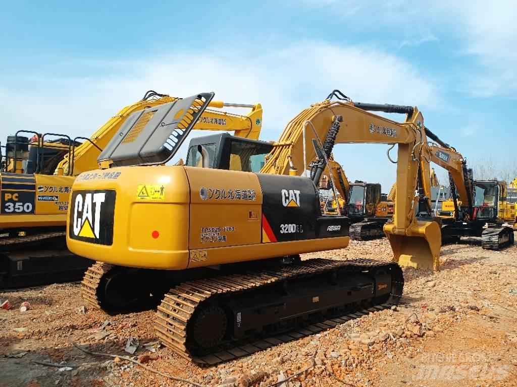 CAT 320D2 Midigraafmachines 7t - 12t