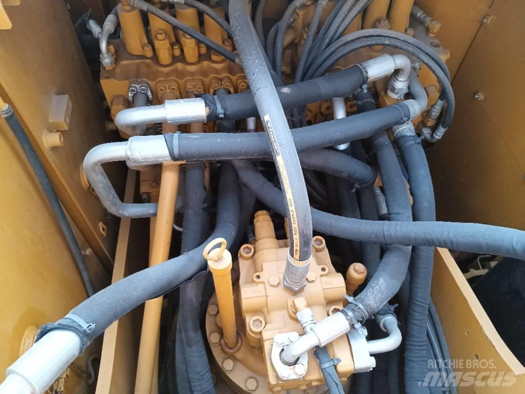 CAT 320D2 Midigraafmachines 7t - 12t