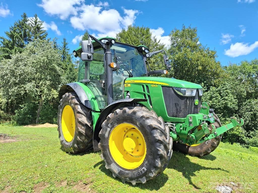 John Deere 5125R Tractoren