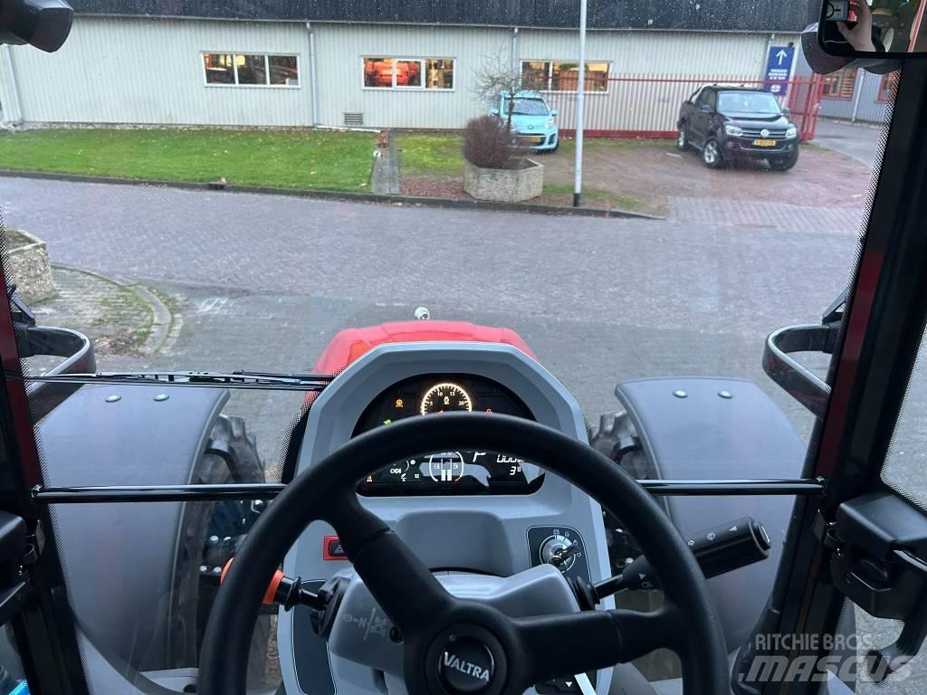 Valtra G125 Active Tractoren