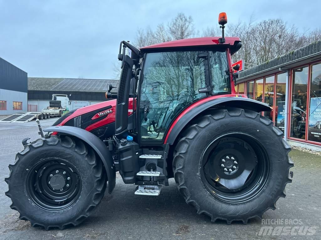 Valtra G125 Active Tractoren