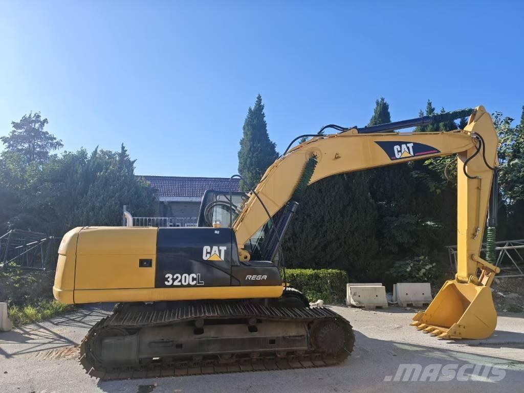 CAT 320 Rupsgraafmachines