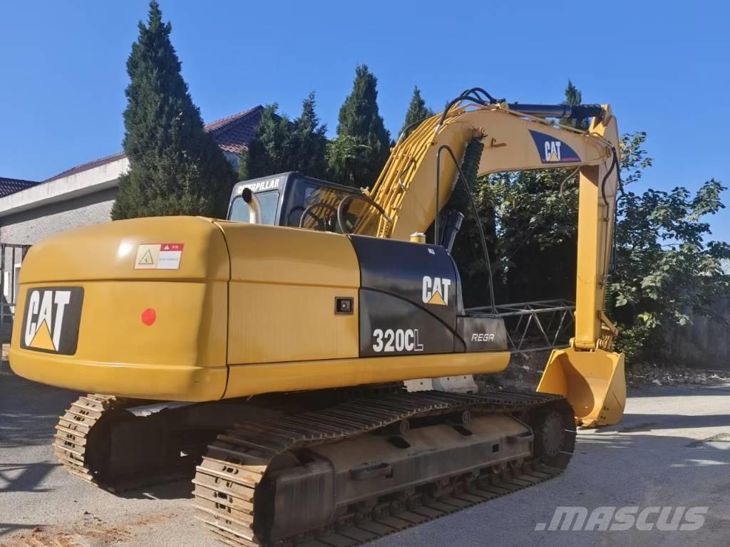 CAT 320 Rupsgraafmachines