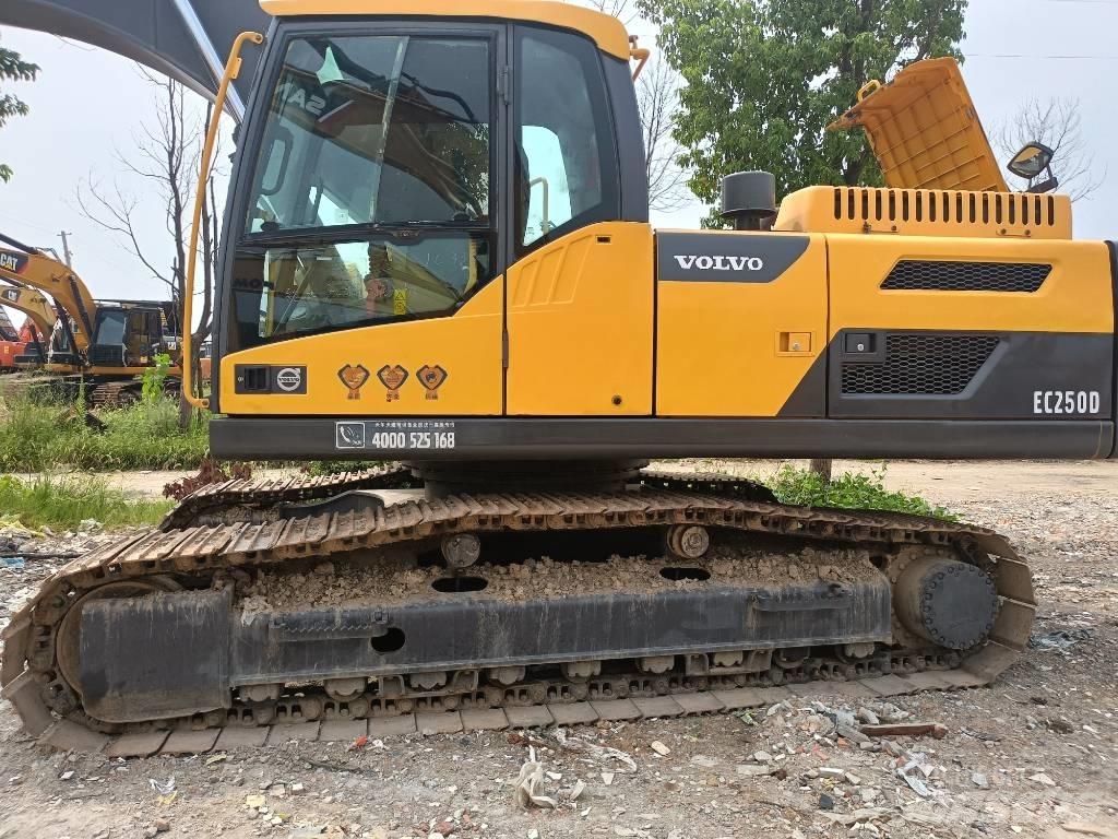 Volvo EC250D Rupsgraafmachines
