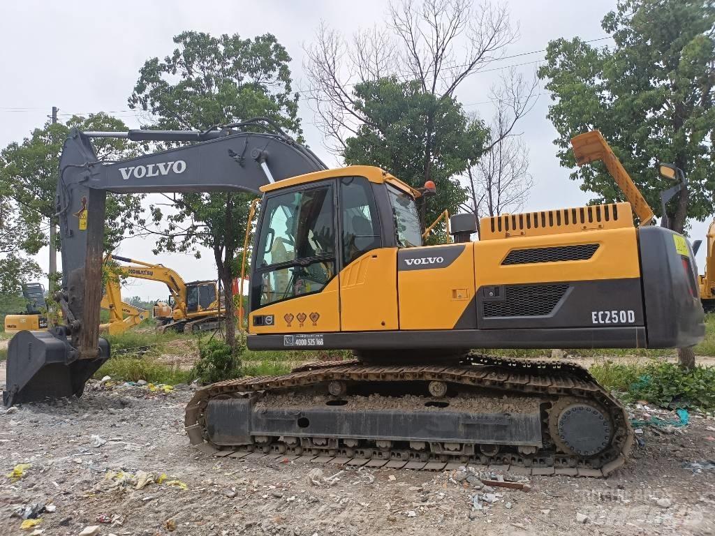 Volvo EC250D Rupsgraafmachines