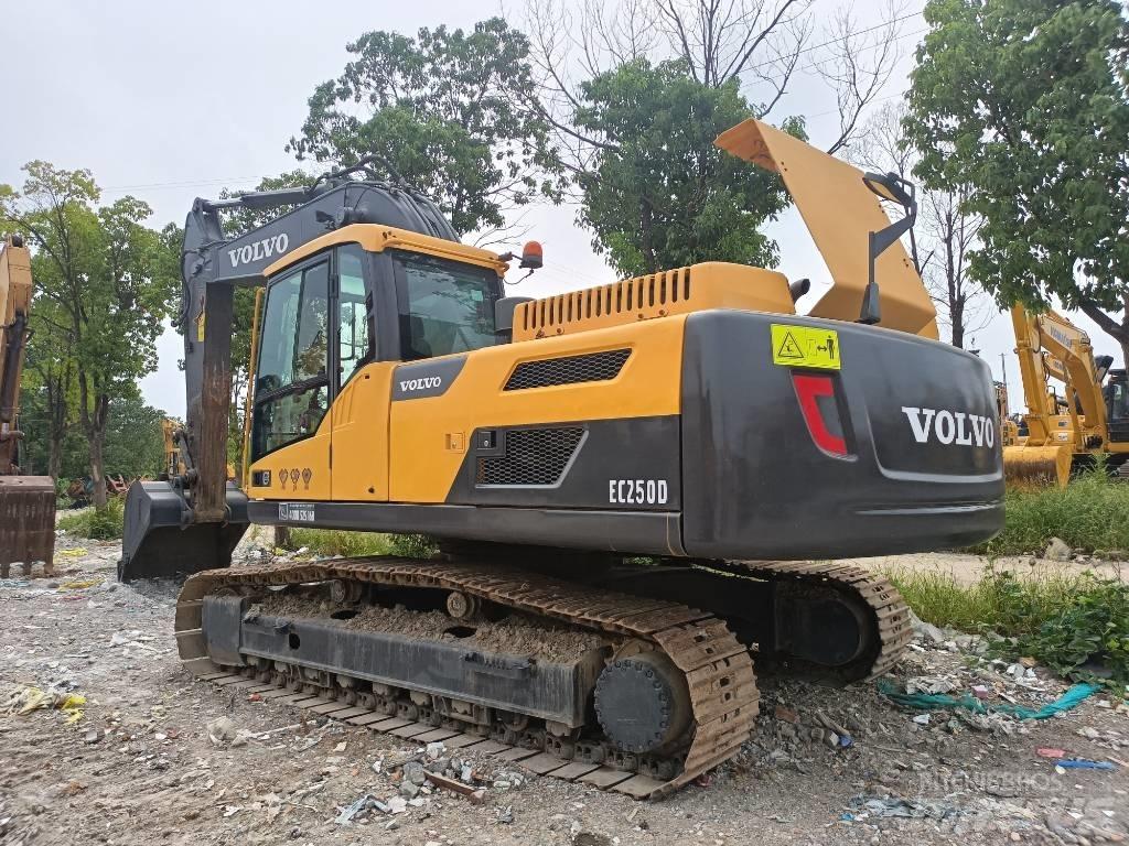 Volvo EC250D Rupsgraafmachines