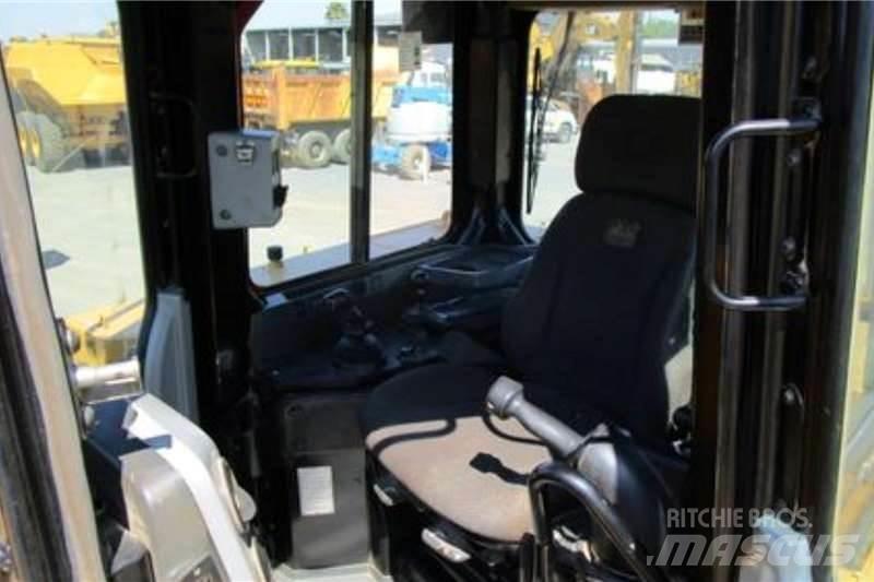 CAT D8R Rupsdozers