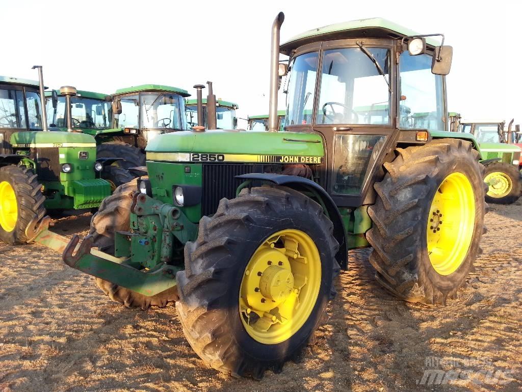 John Deere 2850 Tractoren