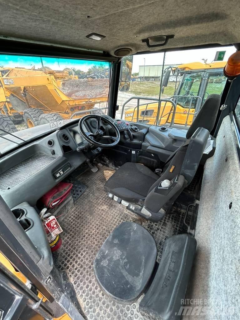 Bell B30E Knik dumptrucks