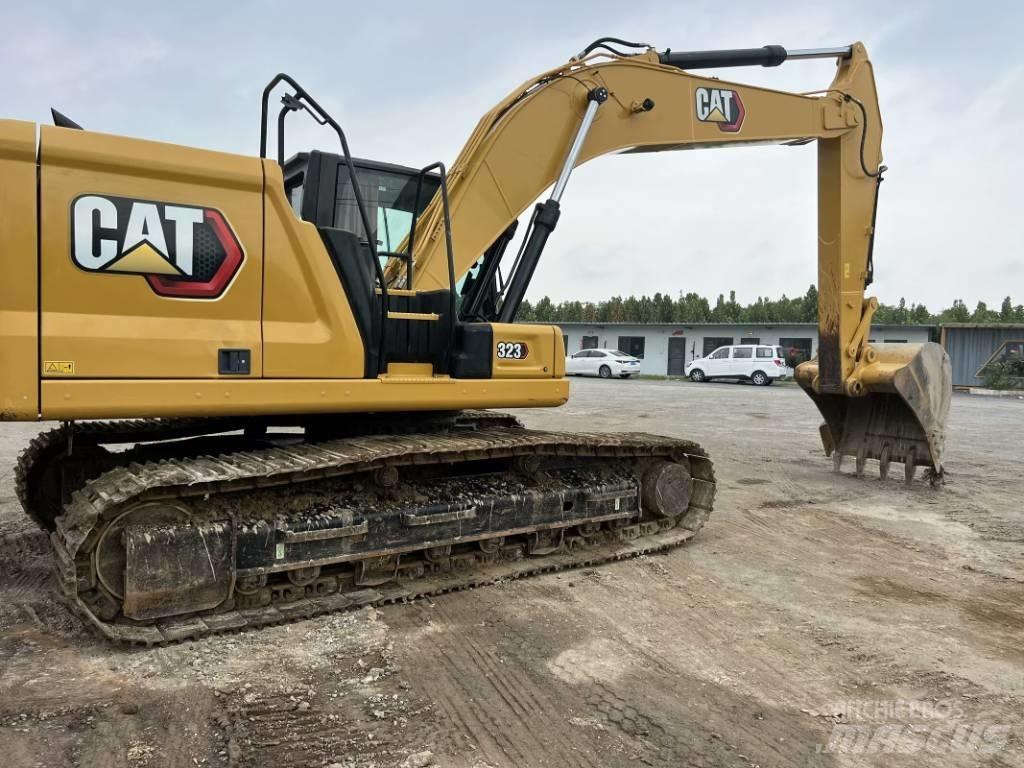 CAT 323 GC Rupsgraafmachines