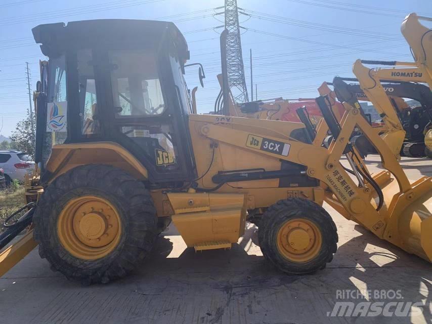 JCB 3 CX Wielladers