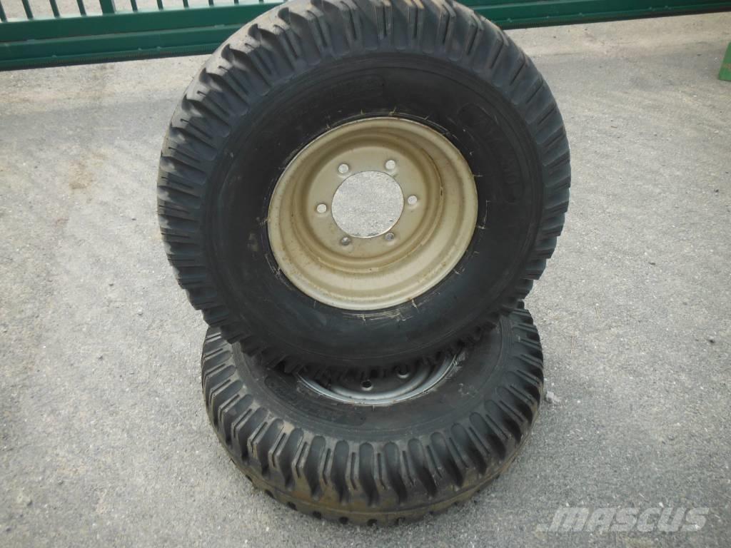  ADDO INDIA 900X16 Banden, wielen en velgen