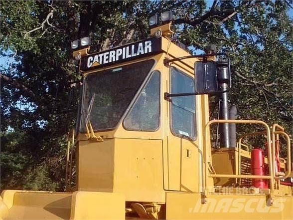 CAT 826C Afvalpersen