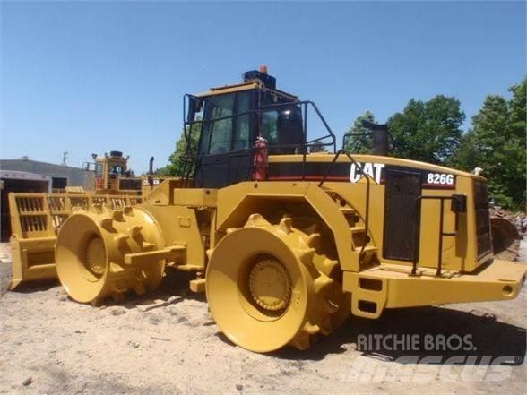 CAT 826G Afvalpersen