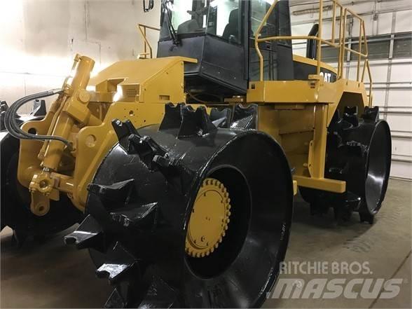 CAT 826G Afvalpersen